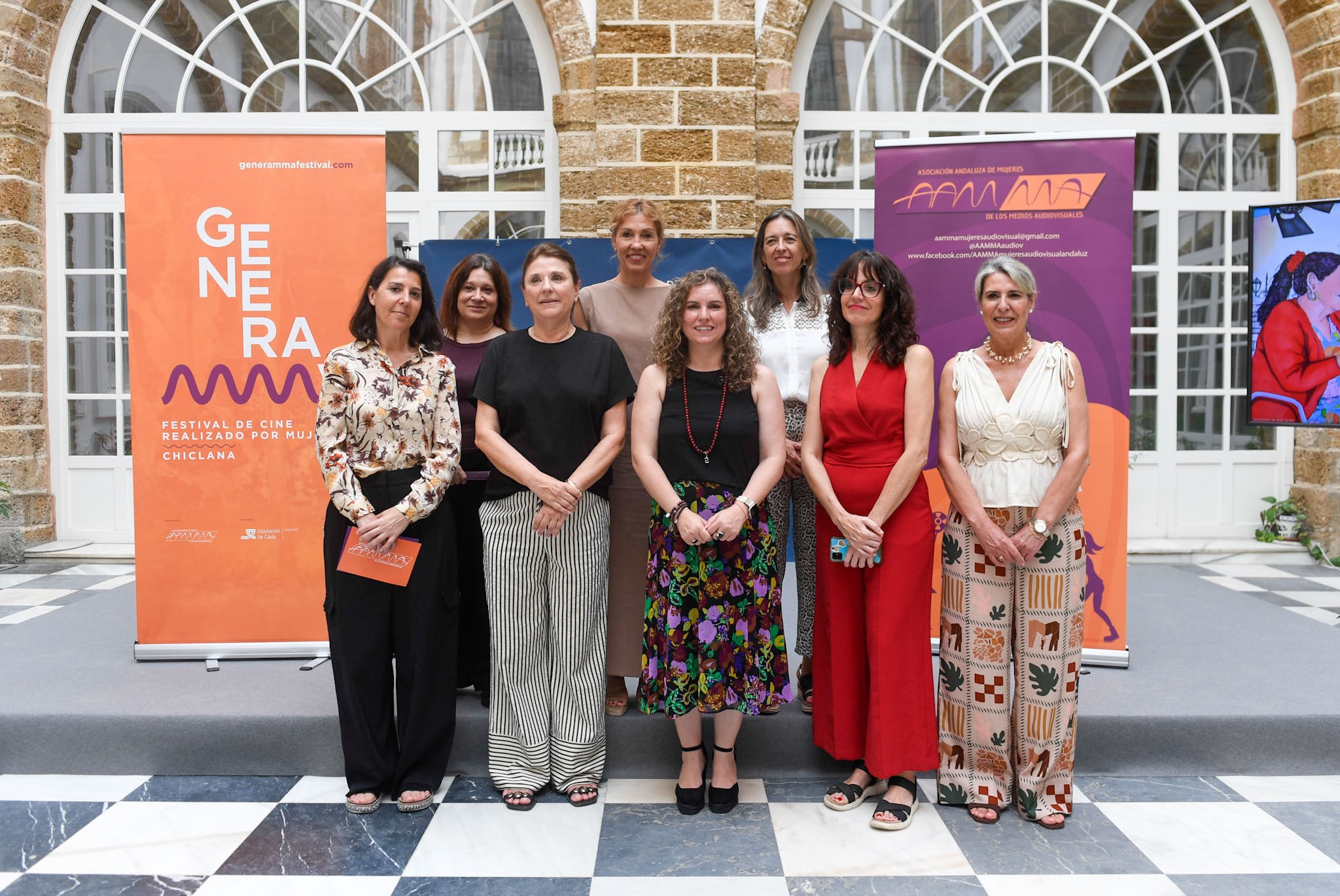 Foto de familia presentación programación Generamma 2026